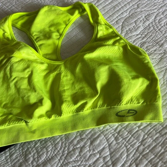 Champion sports bras - pair - size L - Picture 3 of 7